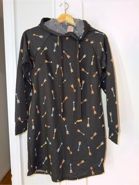 Black Arrow-Print Hoodie Dress with light fleece inside